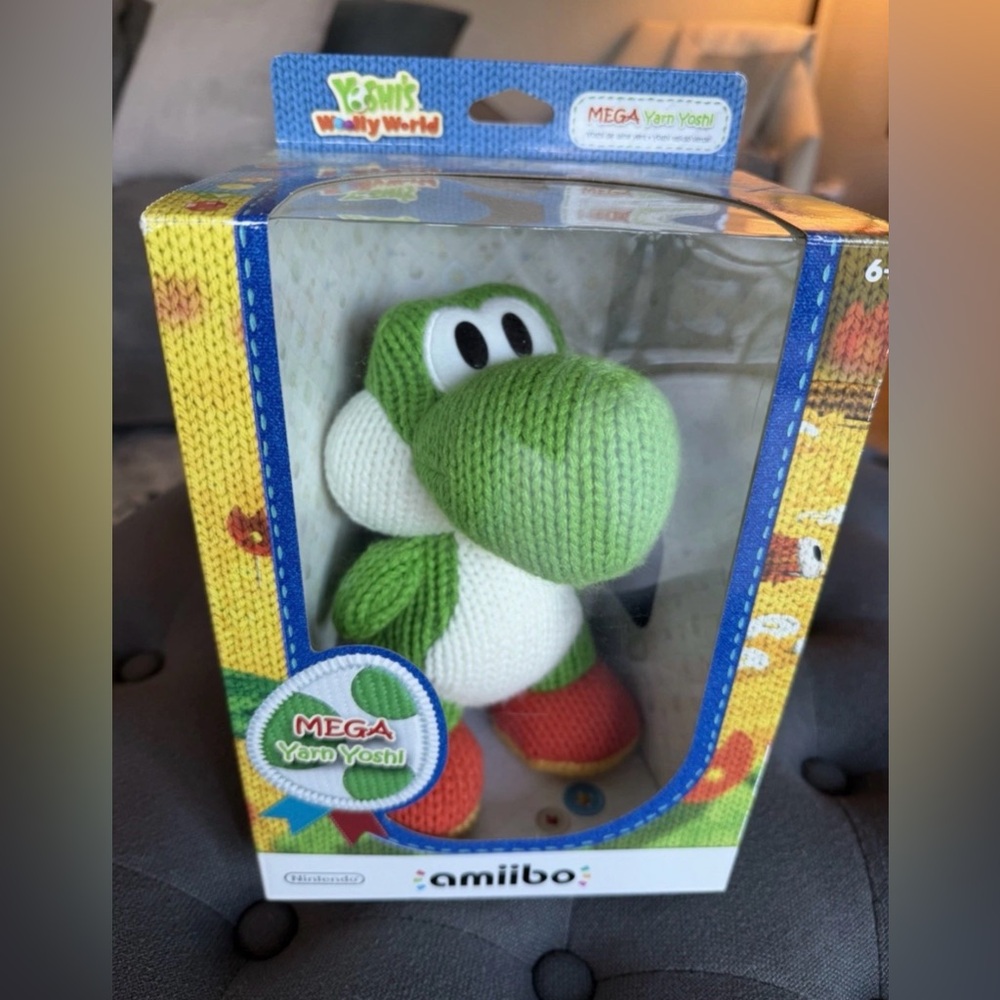 Rare* Nintendo Mega Yarn Yoshi amiibo Yoshi's Woolly World Figure USA - NIB